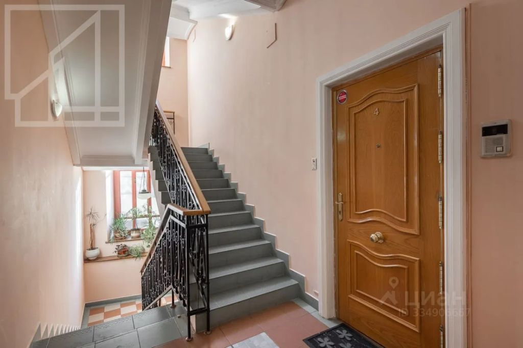 m. Trubnaya: Apartment, 3-rooms
