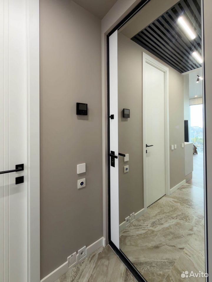 m. Maryina Roscha: Apartment, studio