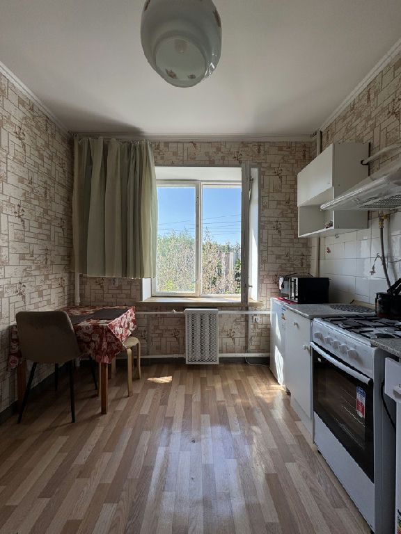 m. Oktyabrskoe pole: Apartment, 1-rooms