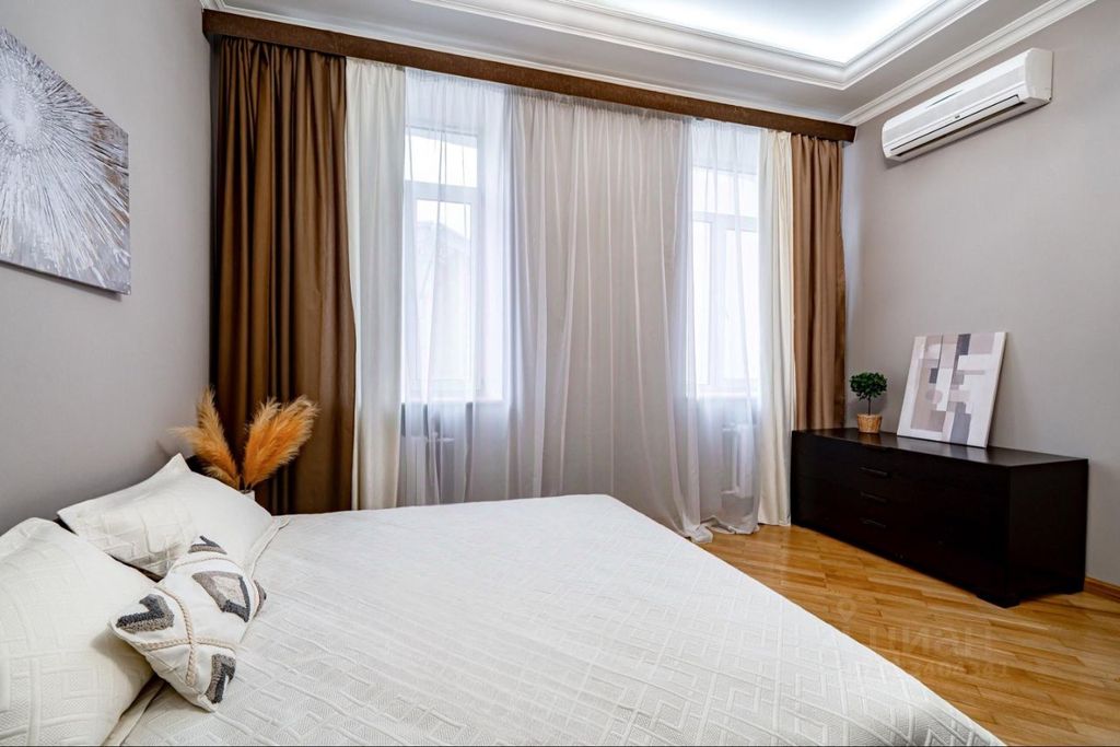 m. Arbatskaya: Apartment, 3-rooms