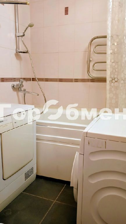 m. Molodezhnaya: Apartment, 2-rooms