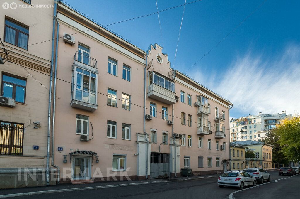 m. Polyanka: Apartment, 3-rooms