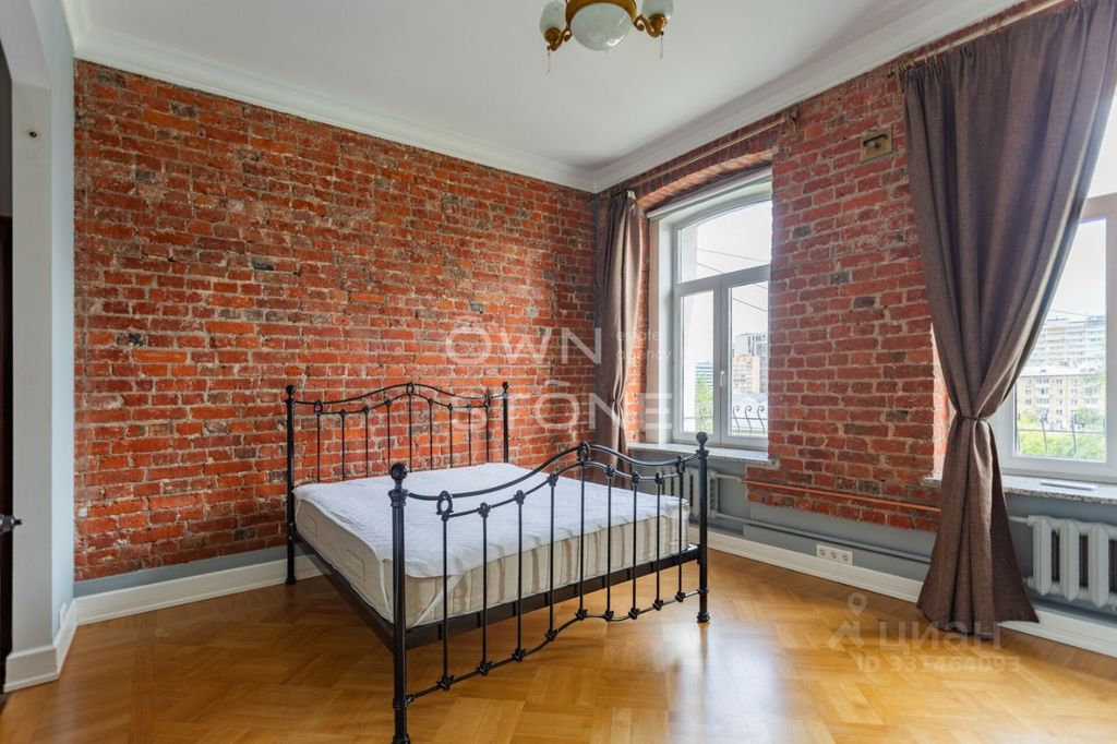 m. Krasnye vorota: Apartment, 3-rooms