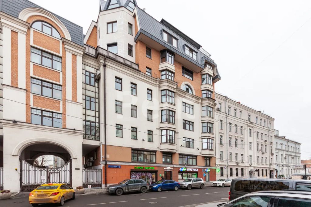 m. Tretyakovskaya: Apartment, 2-rooms