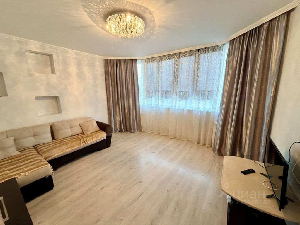 m. Nikolskoe: Apartment, 2-rooms