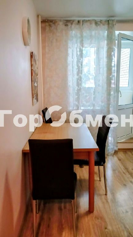 m. Molodezhnaya: Apartment, 2-rooms