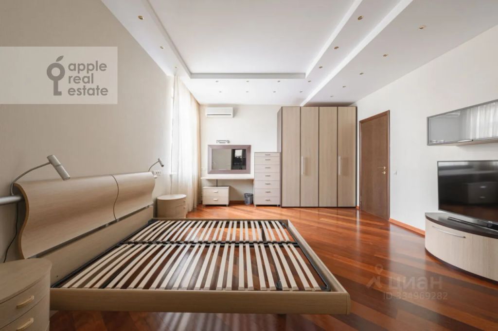 m. Mayakovskaya: Apartment, 3-rooms