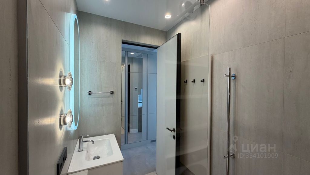 m. Trikotazhnaya: Apartment, studio