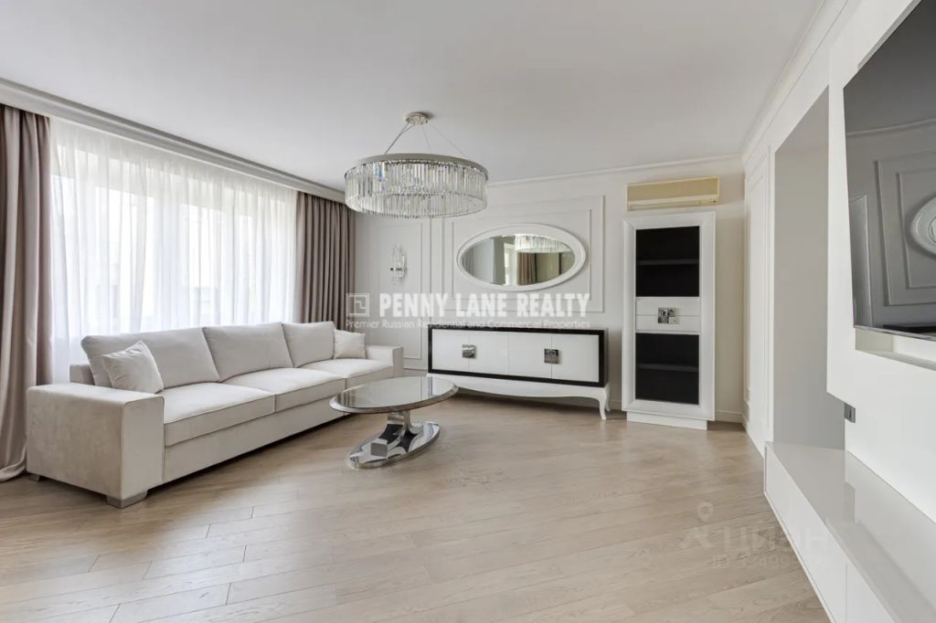 m. Smolenskaya: Apartment, 3-rooms