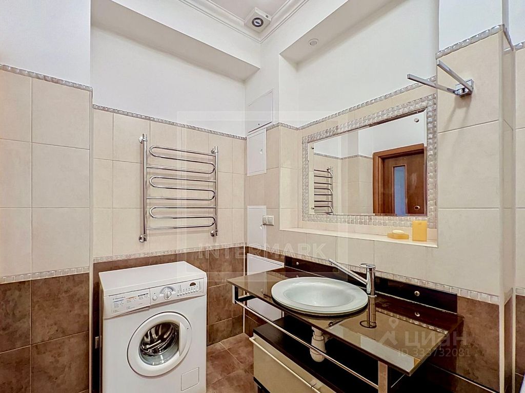 m. Novokuznetskaya: Apartment, 2-rooms
