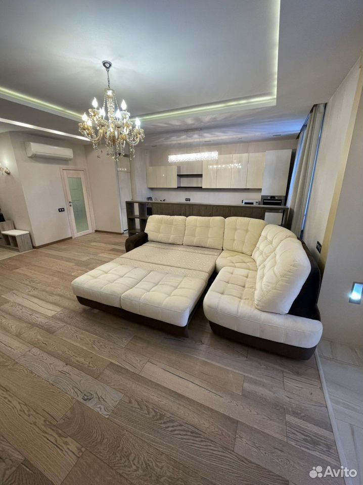 m. Rabochy Poselok: Apartment, studio