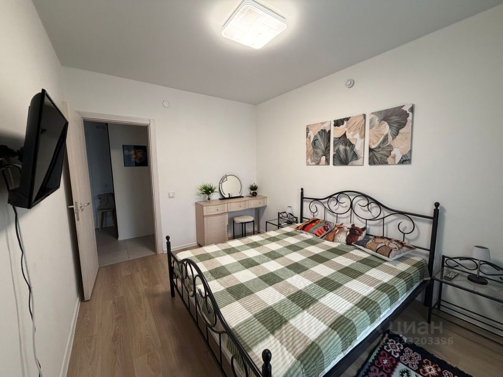m. Ulitsa Dmitrievskogo: Apartment, 2-rooms
