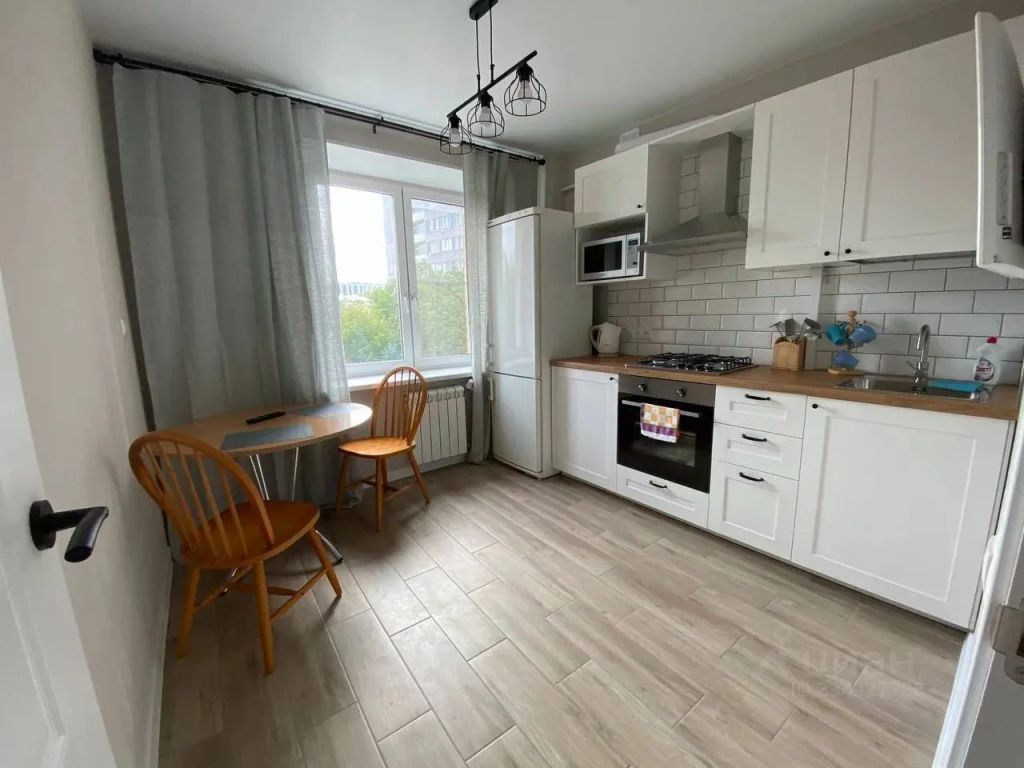 m. Krasnye vorota: Apartment, 1-rooms