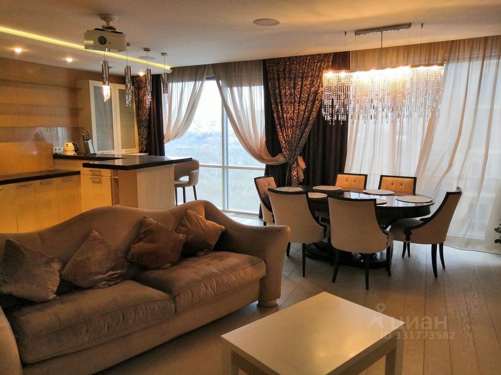 m. Slavyansky bulvar: Apartment, 3-rooms