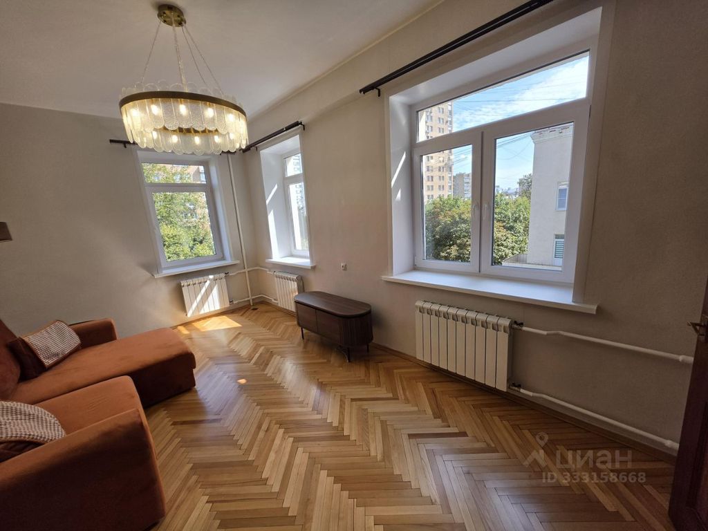 m. Smolenskaya: Apartment, 2-rooms