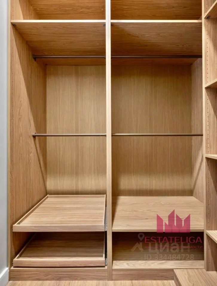 m. Verkhnie Kotly: Apartment, 3-rooms