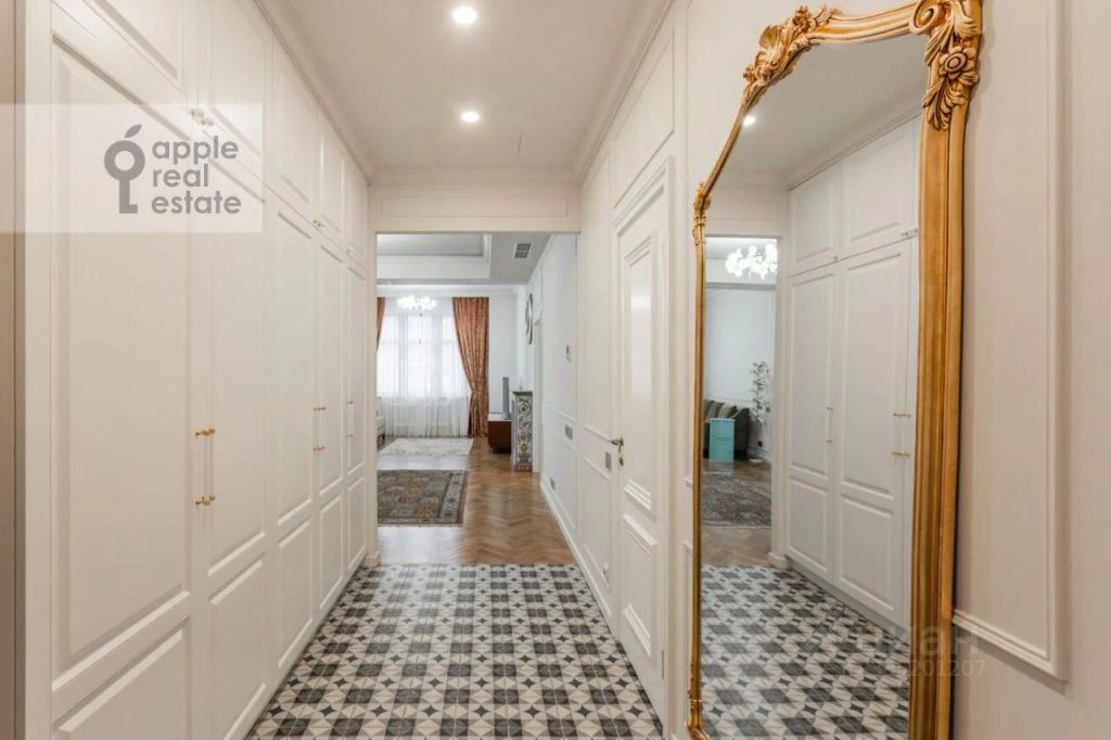 m. Novoslobodskaya: Apartment, 5-rooms