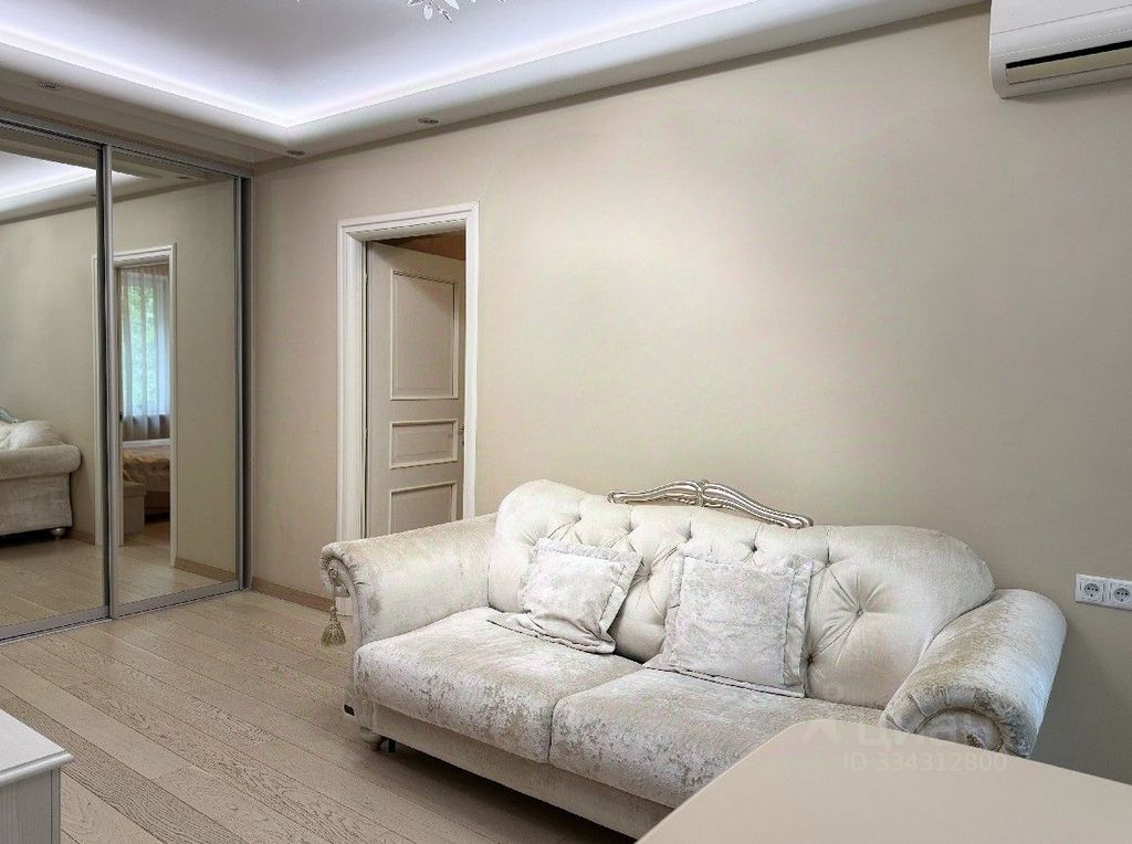 m. Smolenskaya: Apartment, 1-rooms