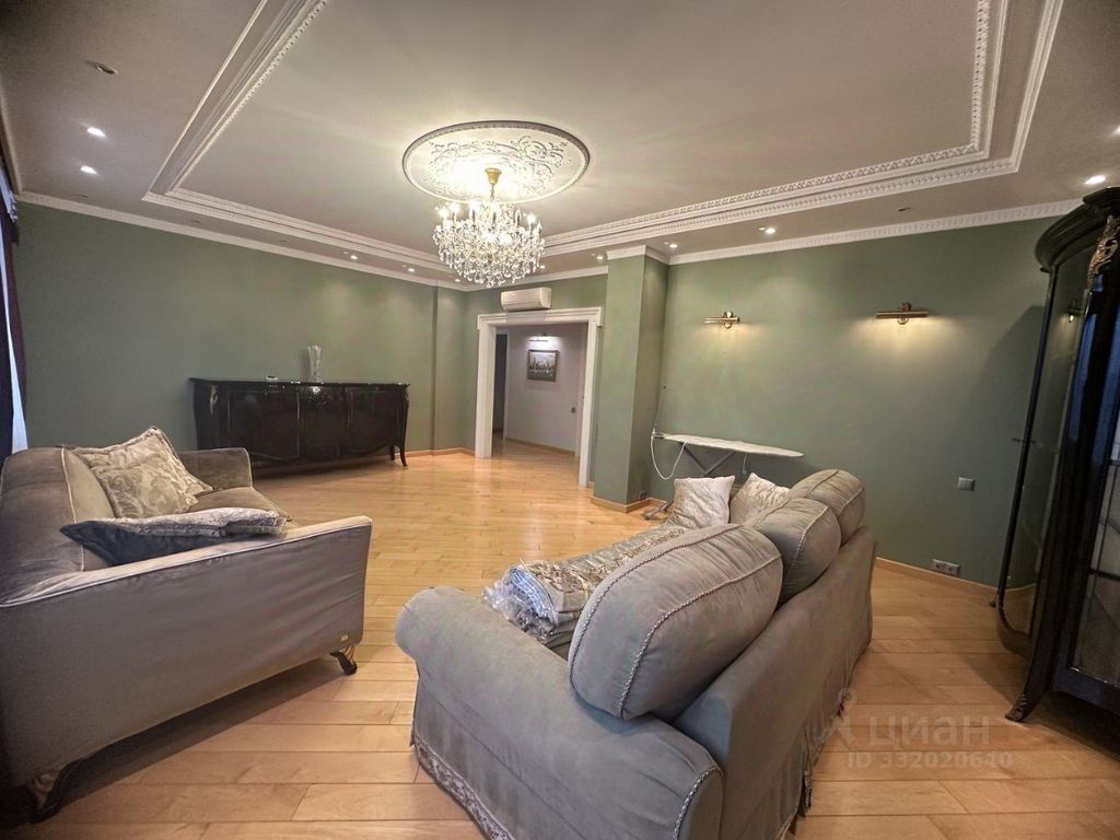 m. Profsoyuznaya: Apartment, 3-rooms