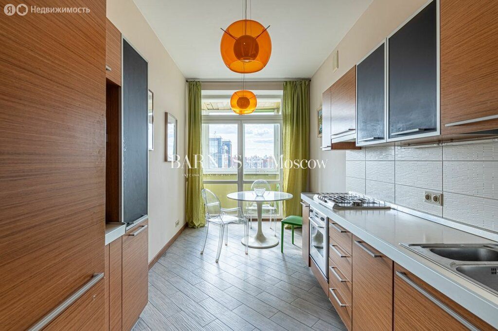 m. Krasnopresnenskaya: Apartment, 2-rooms