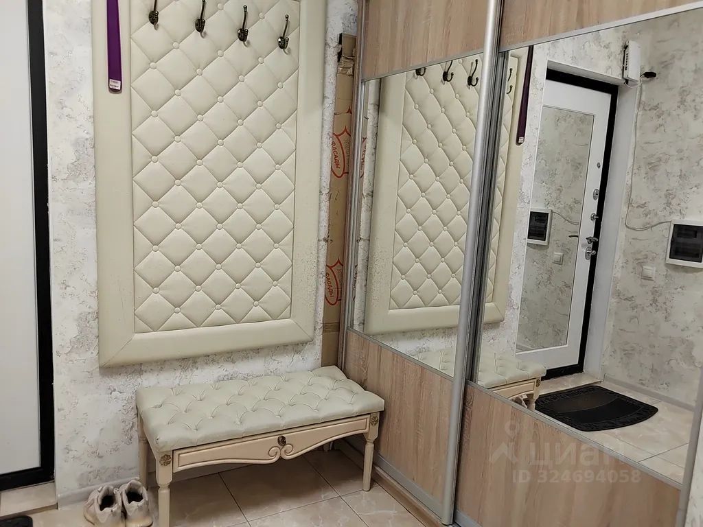 m. Saltykovskaya: Apartment, 2-rooms