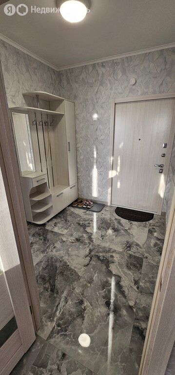 m. Nakhimovsky prospekt: Apartment, 2-rooms