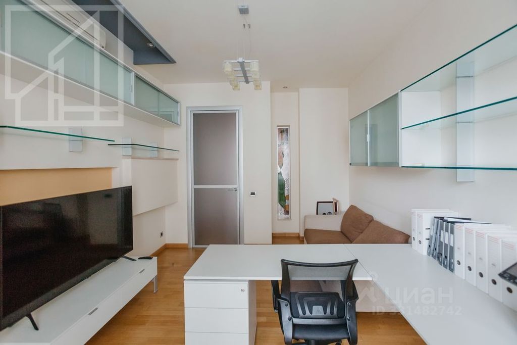 m. Park kultury: Apartment, 5-rooms