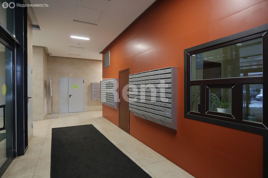 m. ZIL: Apartment, 1-rooms