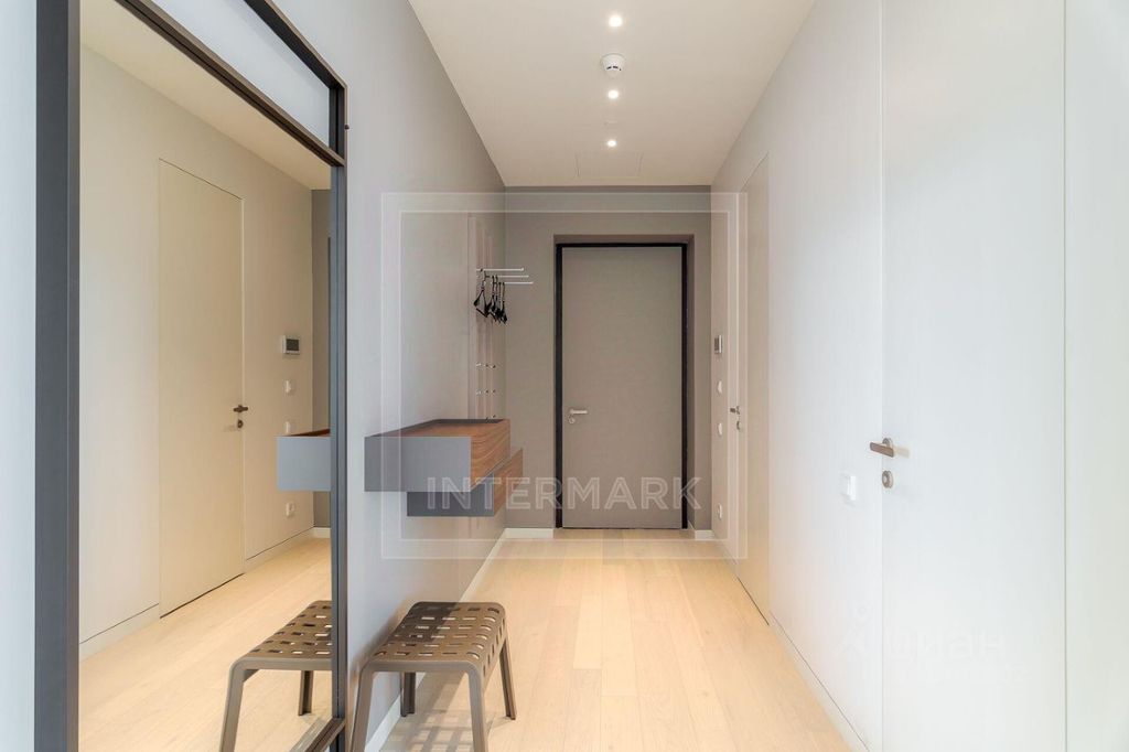 m. Delovoy tsentr (Vystavochnaya): Apartment, 4-rooms