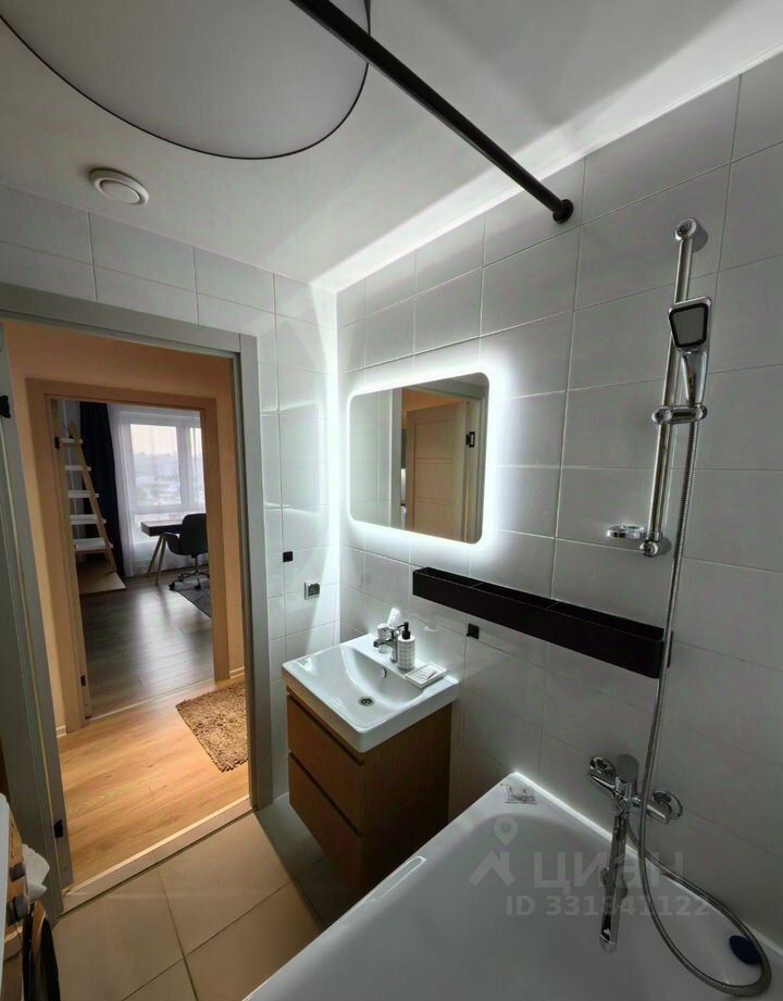 m. Aminyevskaya: Apartment, 2-rooms