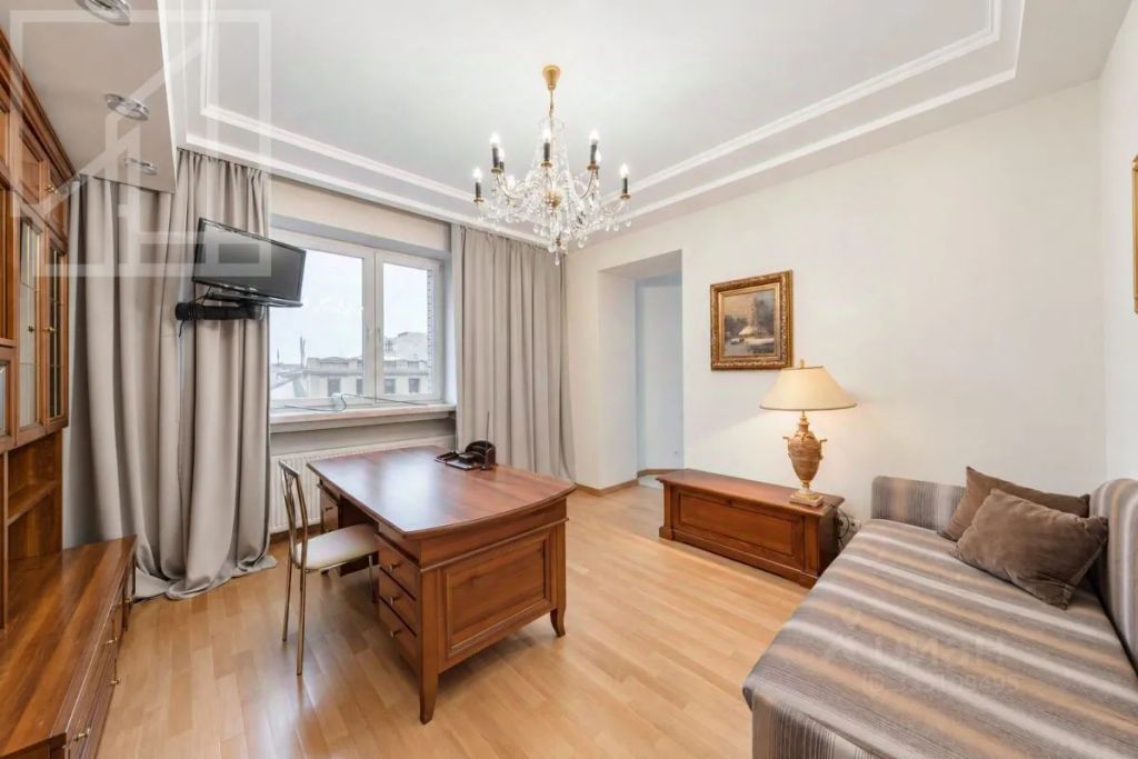 m. Pushkinskaya: Apartment, 3-rooms