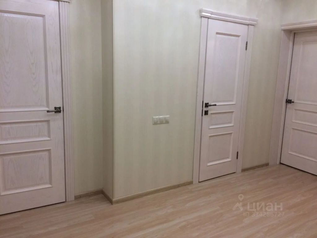 m. Saltykovskaya: Apartment, 3-rooms