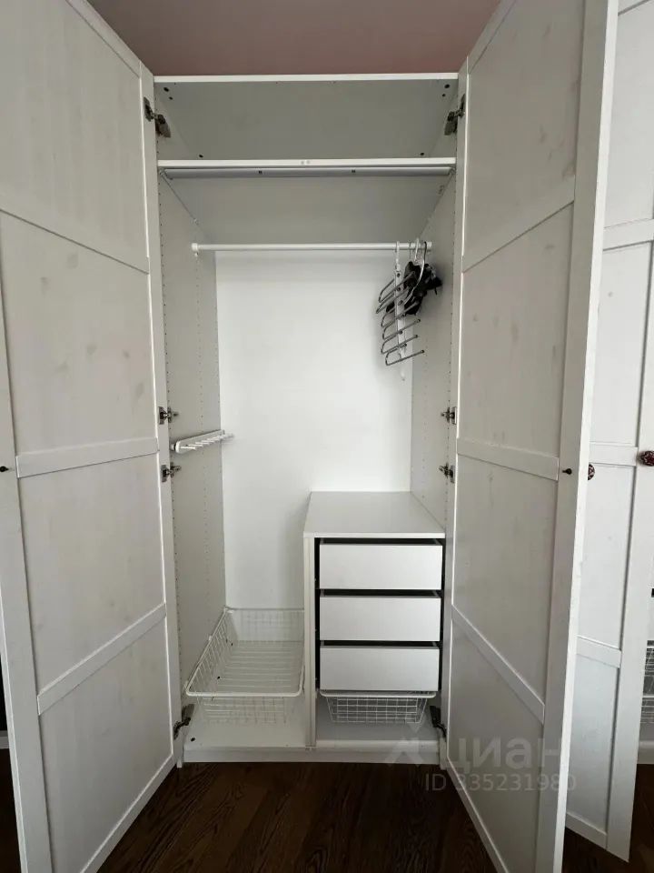 m. Krasnogorskaya: Apartment, 2-rooms