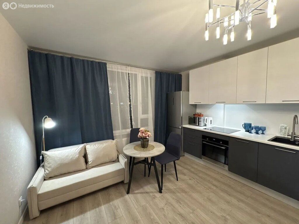m. Strogino: Apartment, 2-rooms