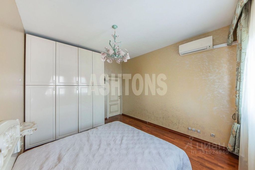 m. Tretyakovskaya: Apartment, 3-rooms