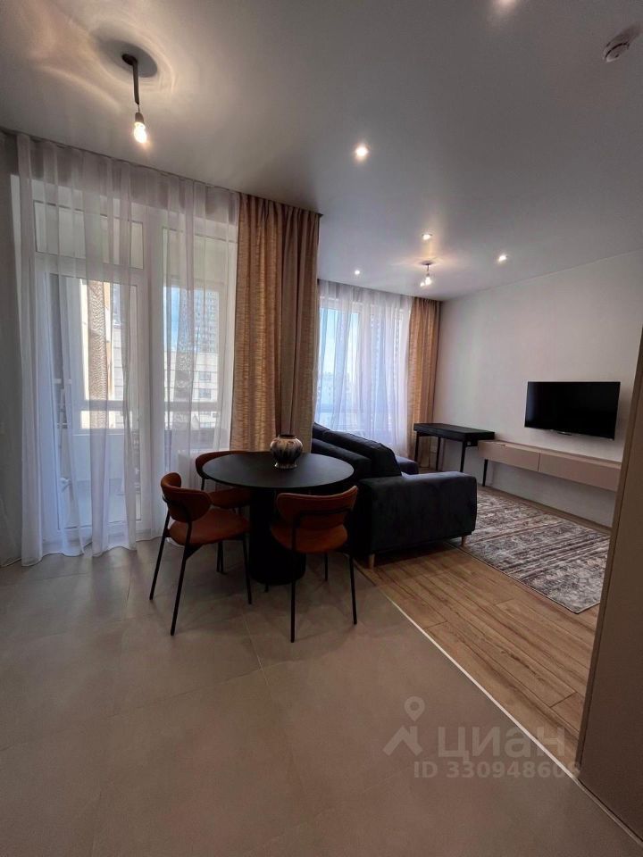 m. Trikotazhnaya: Apartment, studio