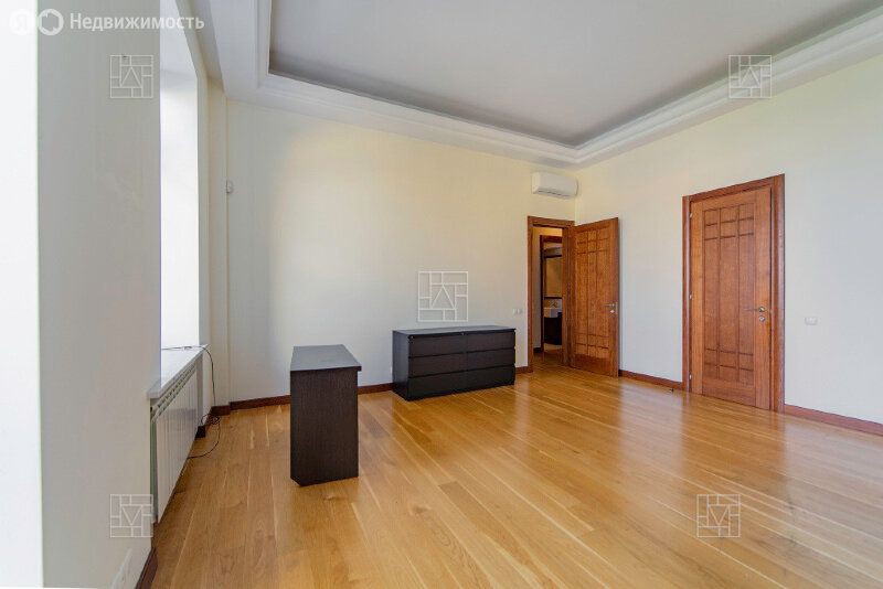 m. Chistye prudy: Apartment, 4-rooms