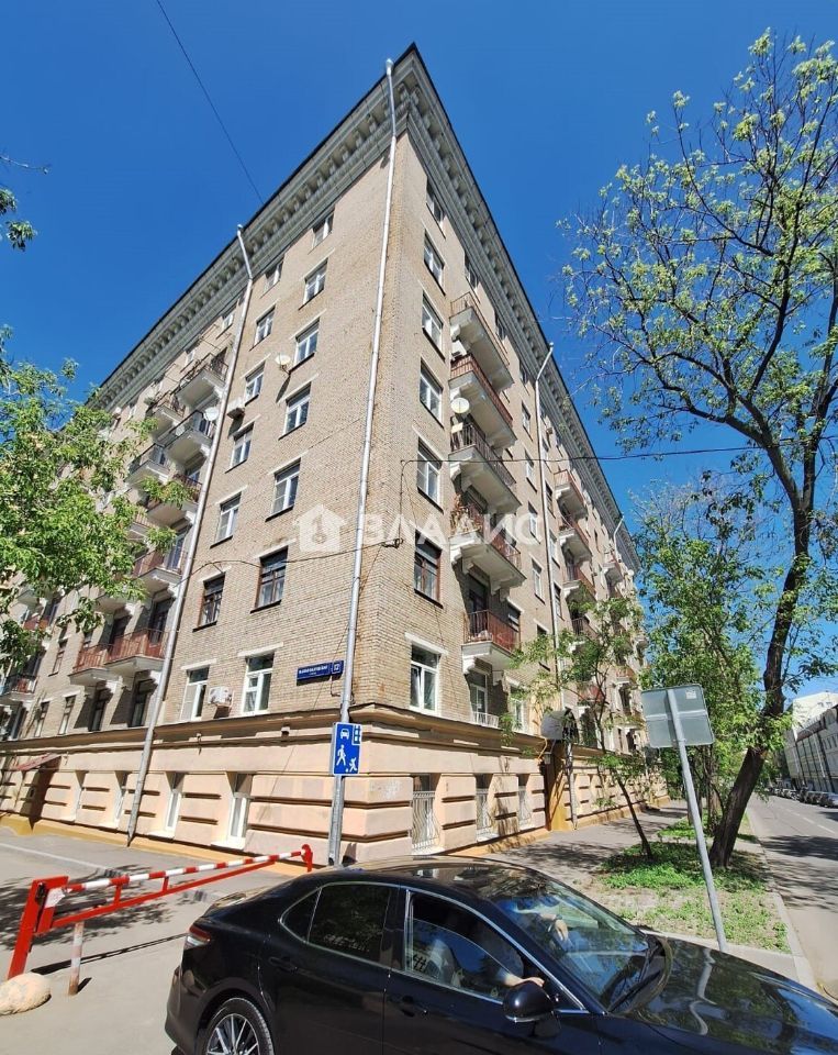 m. Shabolovskaya: Apartment, 2-rooms