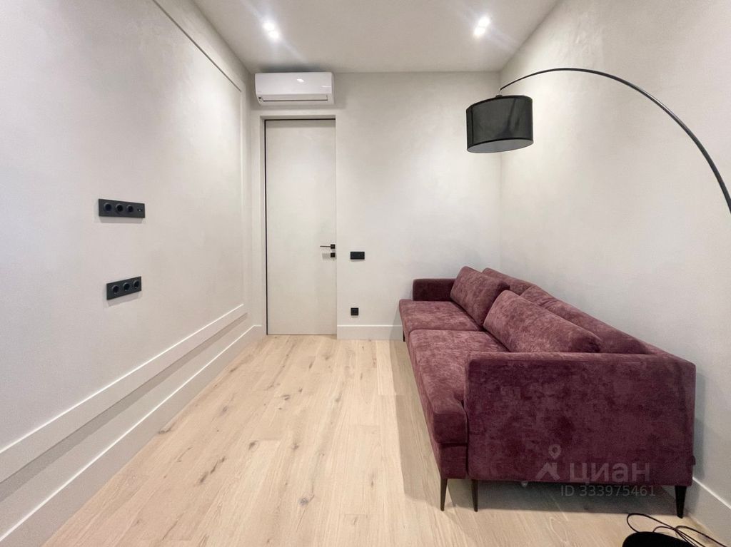 m. Delovoy tsentr (Vystavochnaya): Apartment, 3-rooms