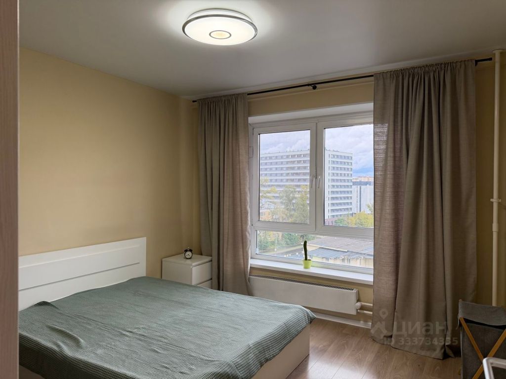 m. Ulitsa Dmitrievskogo: Apartment, 1-rooms