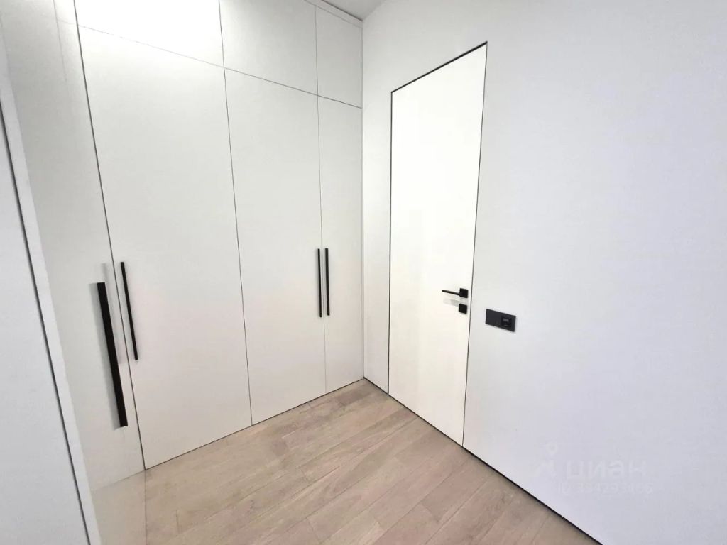 m. Serp i Molot: Apartment, 2-rooms