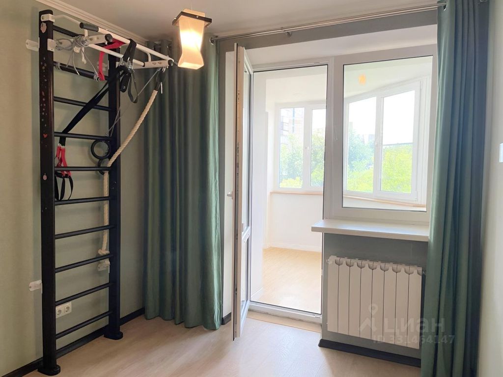 m. Pavshino: Apartment, 2-rooms