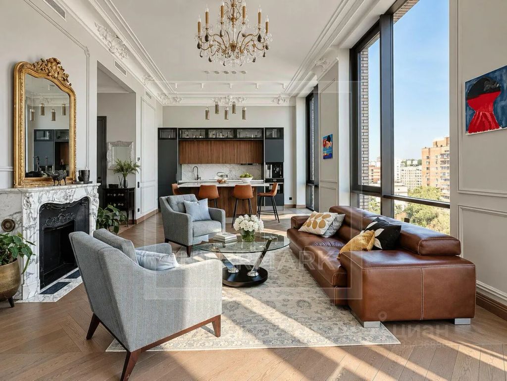 m. Mendeleevskaya: Apartment, 4-rooms
