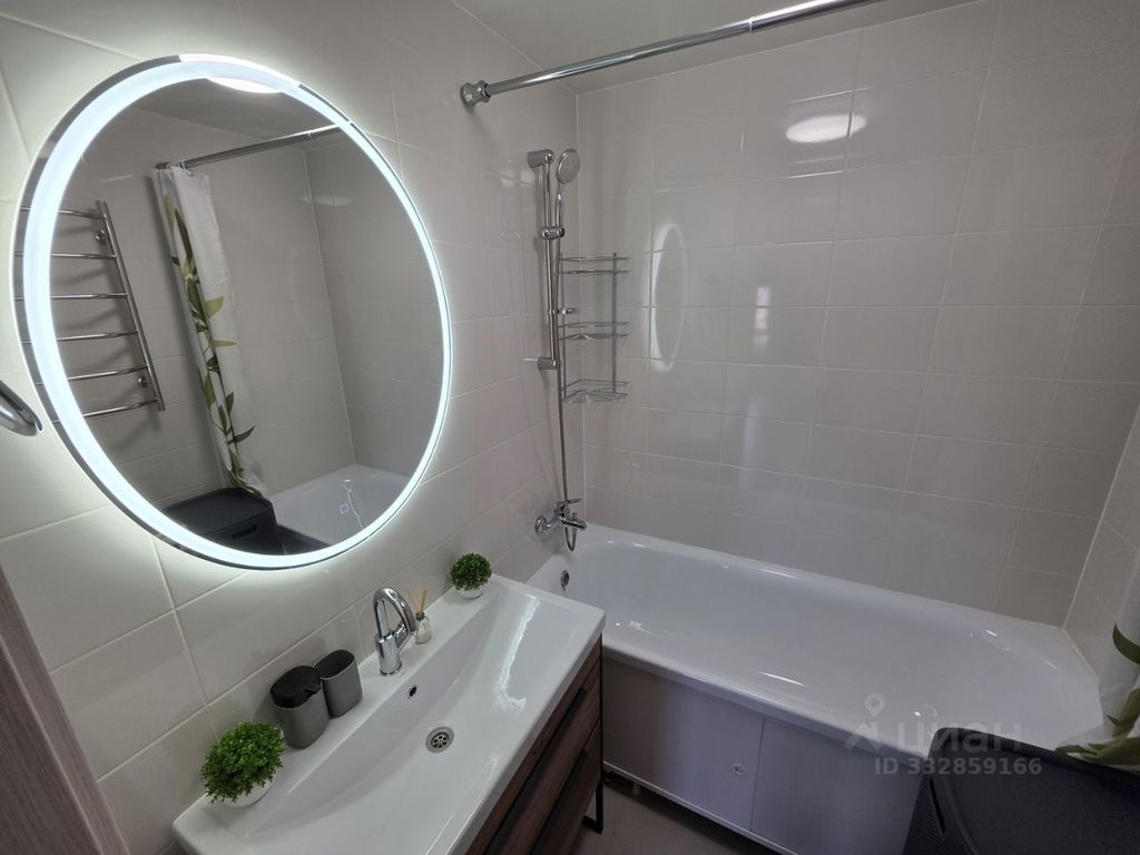 m. Aminyevskaya: Apartment, 2-rooms