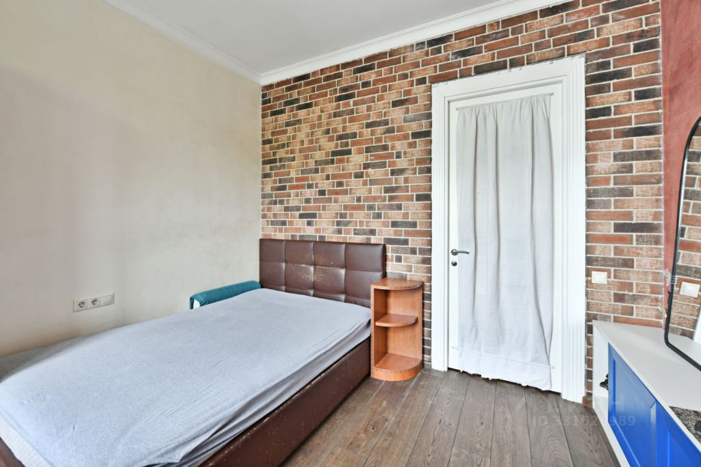 m. Smolenskaya: Apartment, 3-rooms