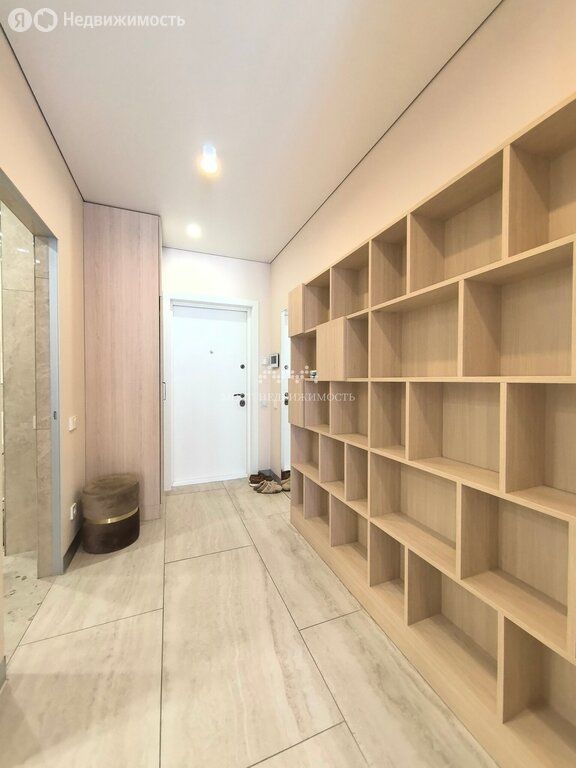 m. Molodezhnaya: Apartment, 2-rooms