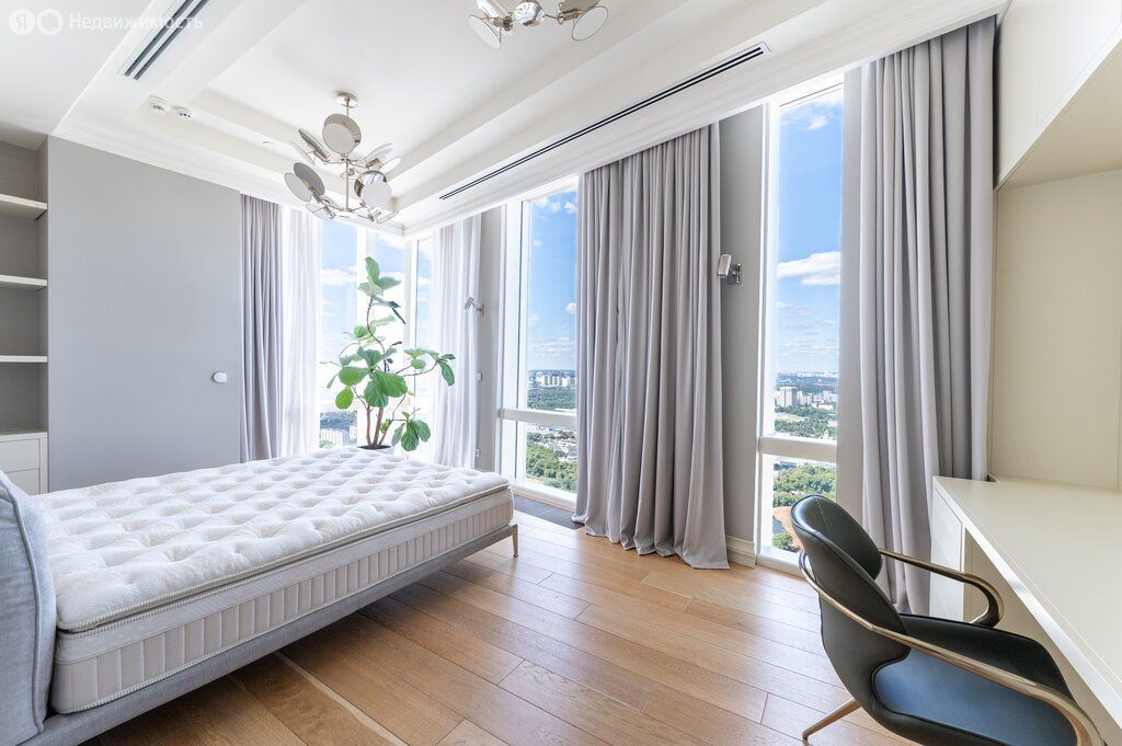 m. Poklonnaya: Apartment, 4-rooms