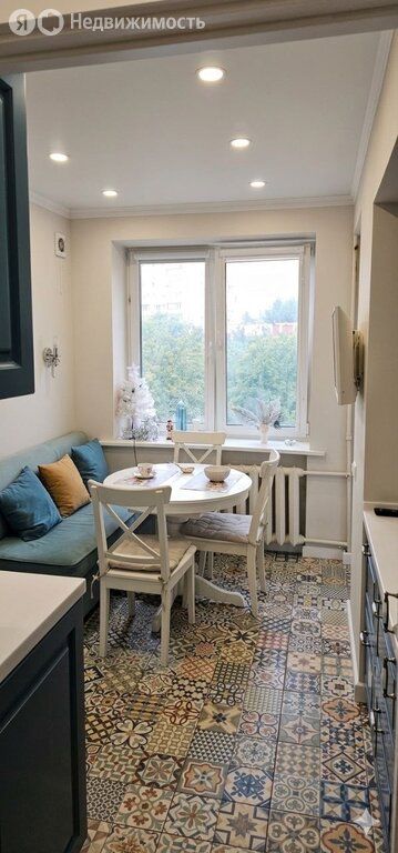 m. Mayakovskaya: Apartment, 2-rooms