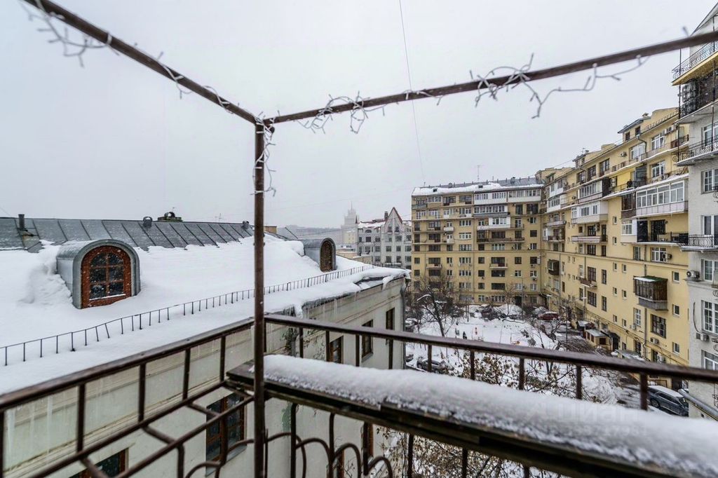 m. Tverskaya: Apartment, 3-rooms