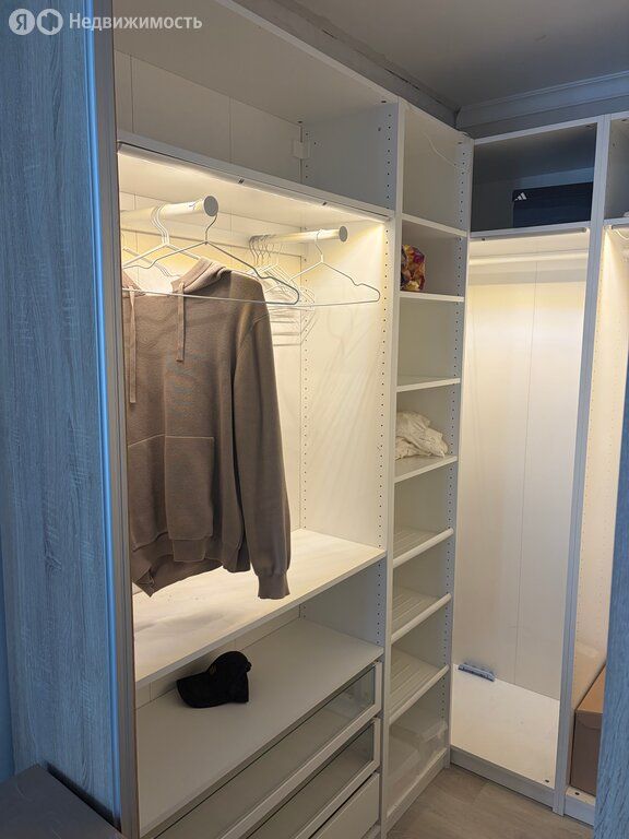 m. Strogino: Apartment, 1-rooms
